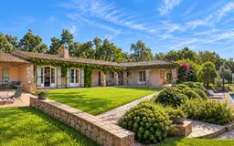 maison/villa 8 pièces à Le Plan-de-la-Tour (83120)
