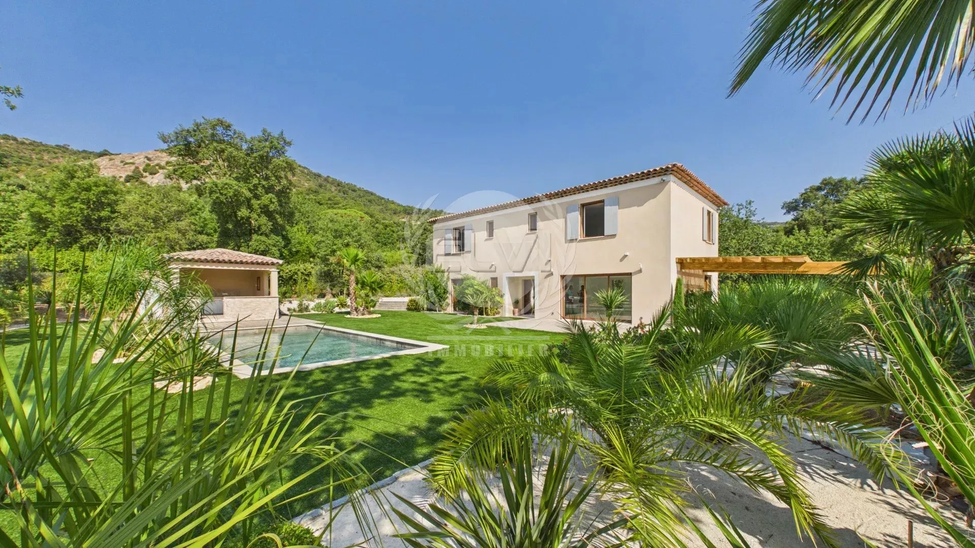 maison/villa 6 pièces à Le Plan-de-la-Tour (83120)
